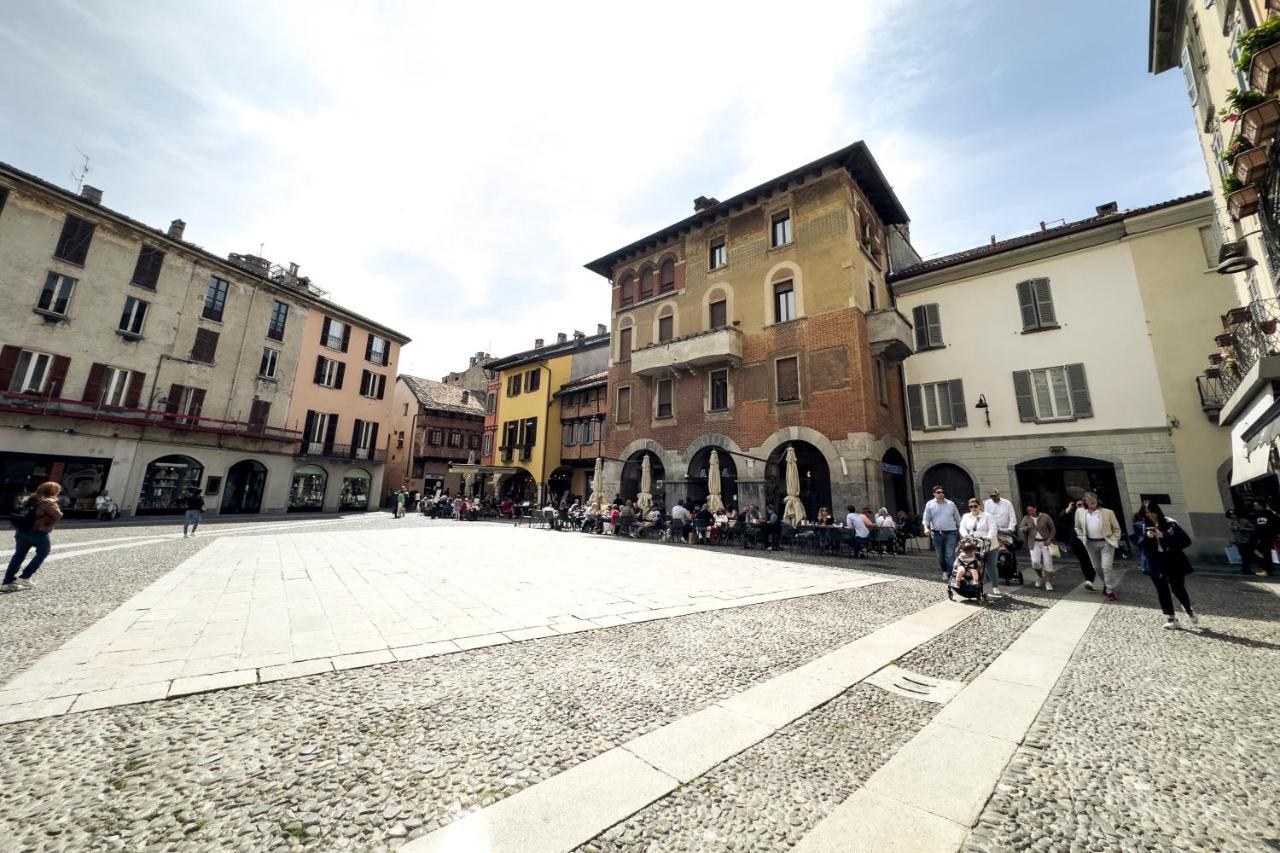 Casa Del Pittore - Elegante Appartamento Del 1200 - Centro Storico Como Ngoại thất bức ảnh